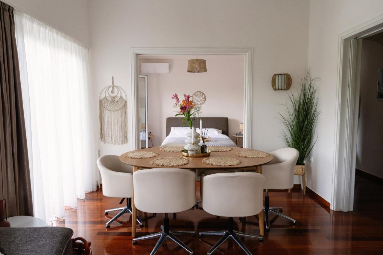 Visum Acropol ,3Br - Private Terrace-Jacuzzi - Amazing View Apartment Athens Exterior photo